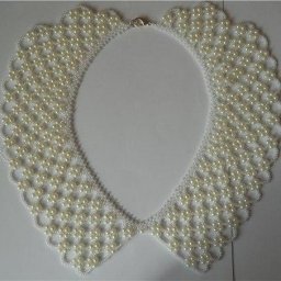 Прекрасный жемчужный воротник