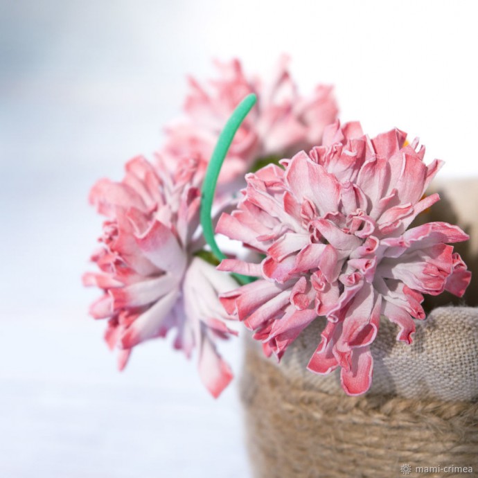 Гвоздики из фоамирана