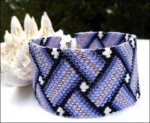 Браслет из бисера "Плетёнка" Браслет из бисера "Плетёнка"