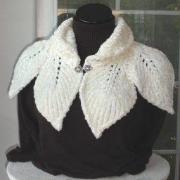 ​Накидка на плечи в виде листочков