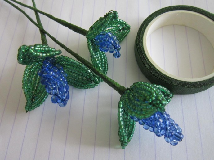 Роскошная фиалка из бисера