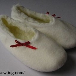 ​Шьем теплые меховые тапочки