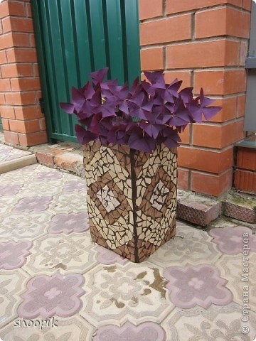 Декоративная подставка для цветов