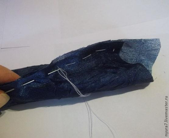 Цветок из ткани на скорую руку Цветок из ткани на скорую руку