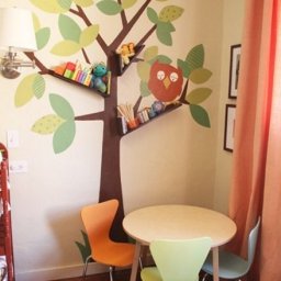 Идеи полочек для детской комнаты