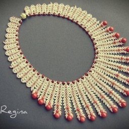 ​Ожерелье из бисера и бусин