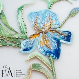 Вышивка ириса люневильским крючком