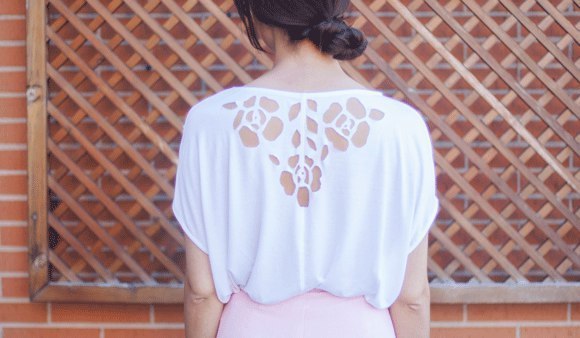 Ажурная майка сногсшибательной красоты из обычной футболки