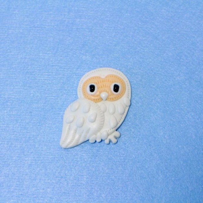 Брошь "Cова Букля" из полимерной глины