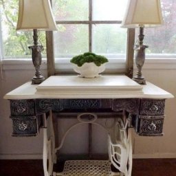 ​Идеи использования станин от швейных машин в интерьере