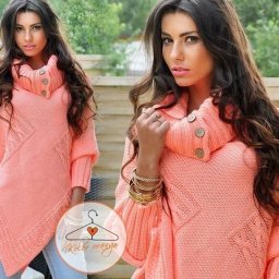 Интересная идея пончо с рукавами