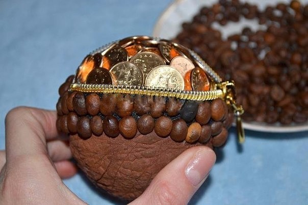 Кофейный топиарий с монетами