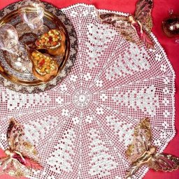 Еловая салфетка крючком