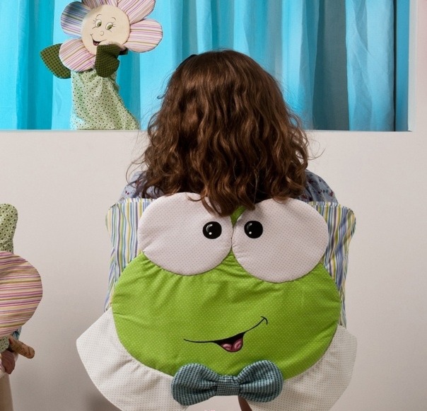 Украшаем стулья к новому году