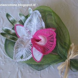 ​Вяжем крючком очень нежную орхидею: мастер-класс