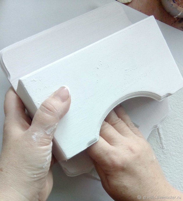 Создаем состаренную ключницу: стилизация под слоновую кость Создаем состаренную ключницу: стилизация под слоновую кость