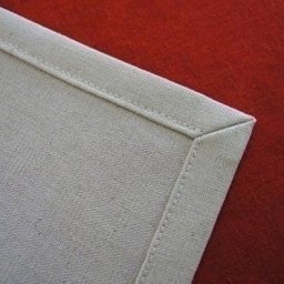 Аккуратный уголок