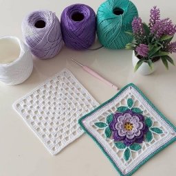 ​Чудесный мотив с цветочком