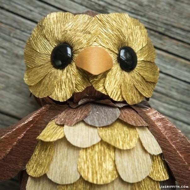Интерьерная сова из гофрированной бумаги