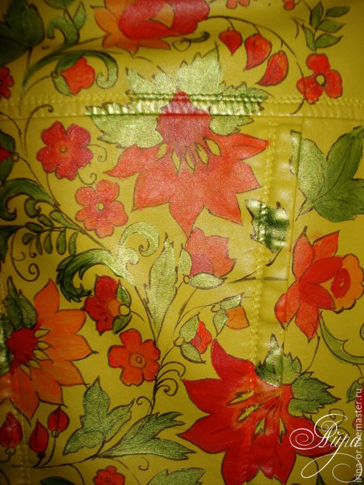 Роспись куртки в русском стиле