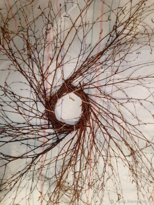 Венок из березовых веток