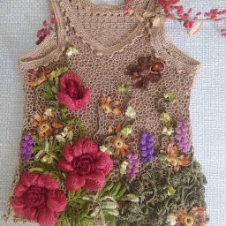 ​Майка как произведение искусства: вдохновляющие идеи для творчества