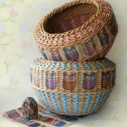 ​Плетем корзинку из газетных трубочек: мастер-класс