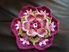 Покрывало нереальной красоты с цветами