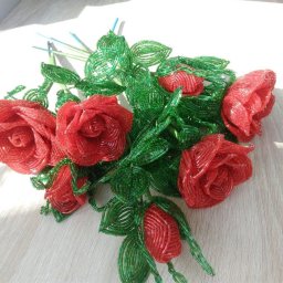 Розы из бисера