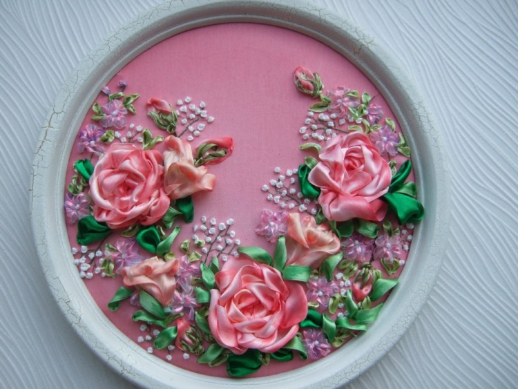 Вышивка лентами цветов: удивительные идеи