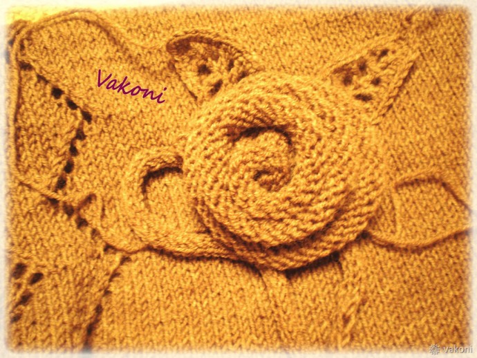 Декоративная вязаная роза