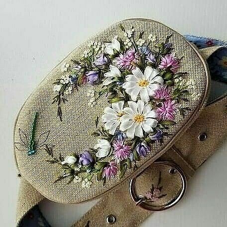 ​Прекрасные рюкзаки, покрытые цветами