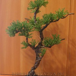 ​Сосна из бисера