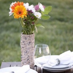 Ваза из банки от чипсов