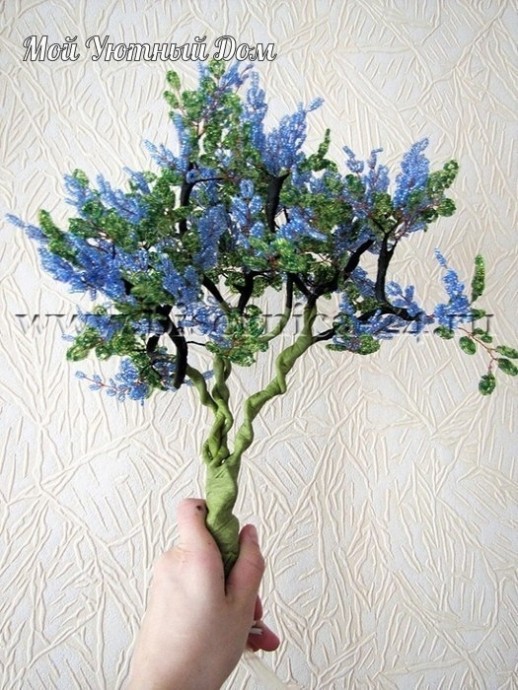 Сирень из бисера