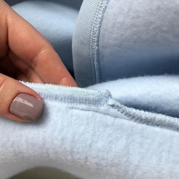 Обработка боковых разрезов на свитшоте