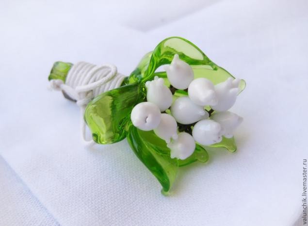 Брошь "Ландыши"