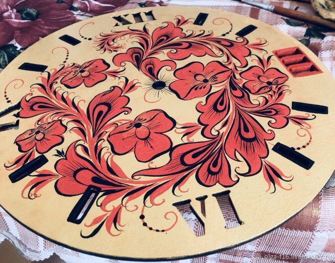 Часы под хохлому