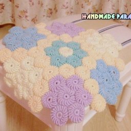 Симпатичные сидушки и коврики витыми столбиками