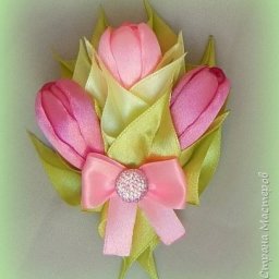 ​Тюльпан из атласных лент