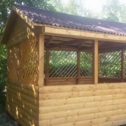 Строительство красивой беседки с двускатной крышей из шифера своими руками