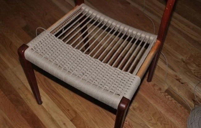 Плетеные сидения банкеток и стульев