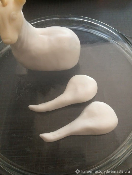 Подставка для украшений в виде оленя