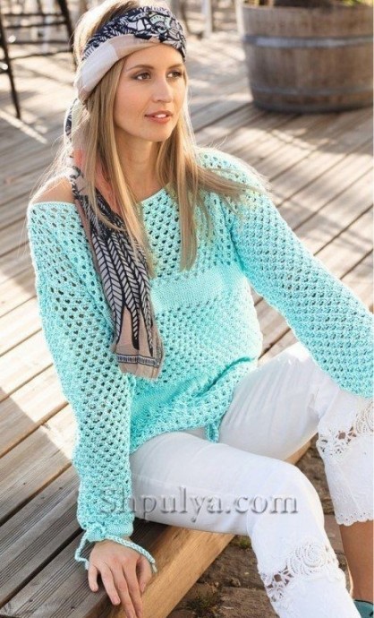 ​Лёгкий оригинальный свитер