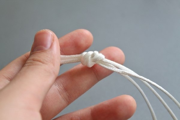 Простые плетённые браслеты своими руками