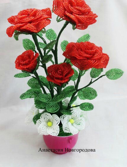Розы из бисера
