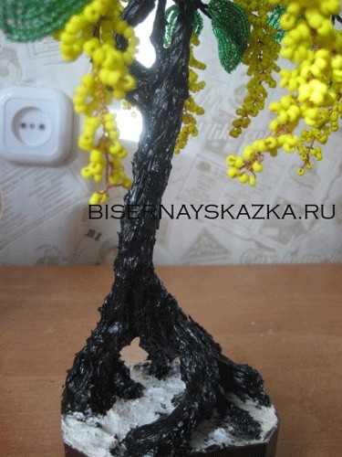 Бобовник из бисера