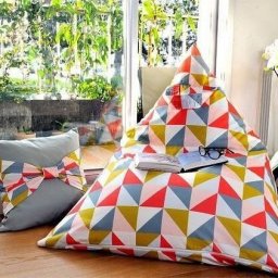 ​Треугольные кресла-мешки