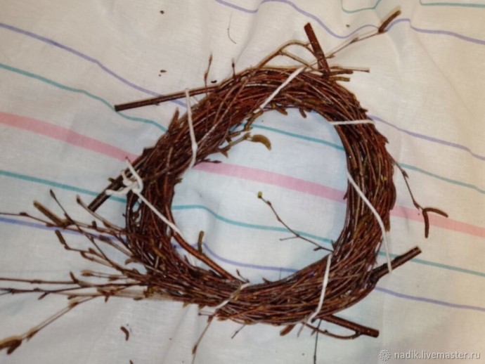 Венок из берёзовых веток