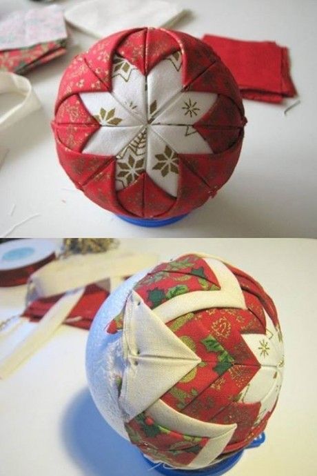 ​Новогодние шары из лоскутов